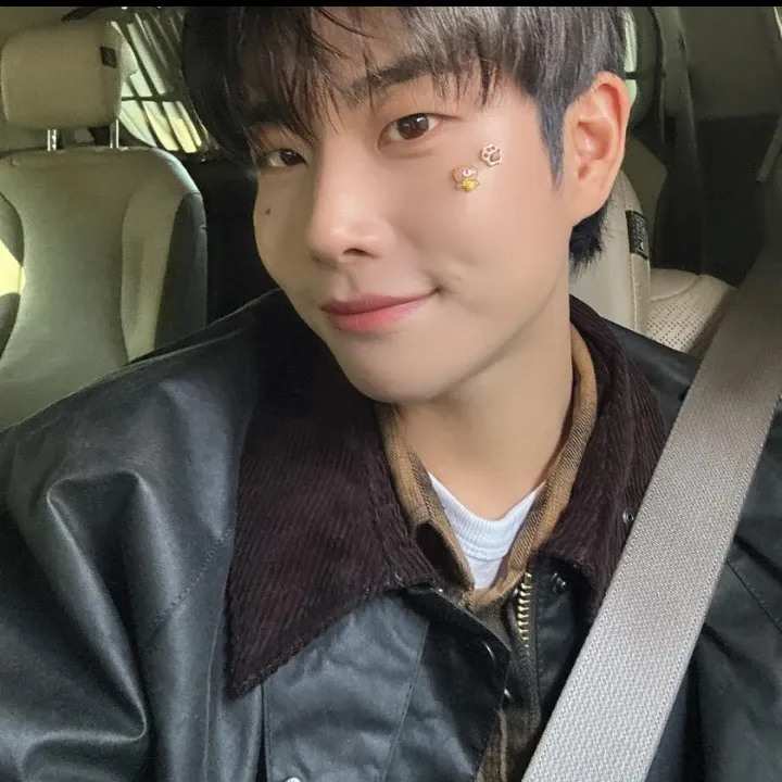 Behind-the-scenes cut of MJ (ASTRO)