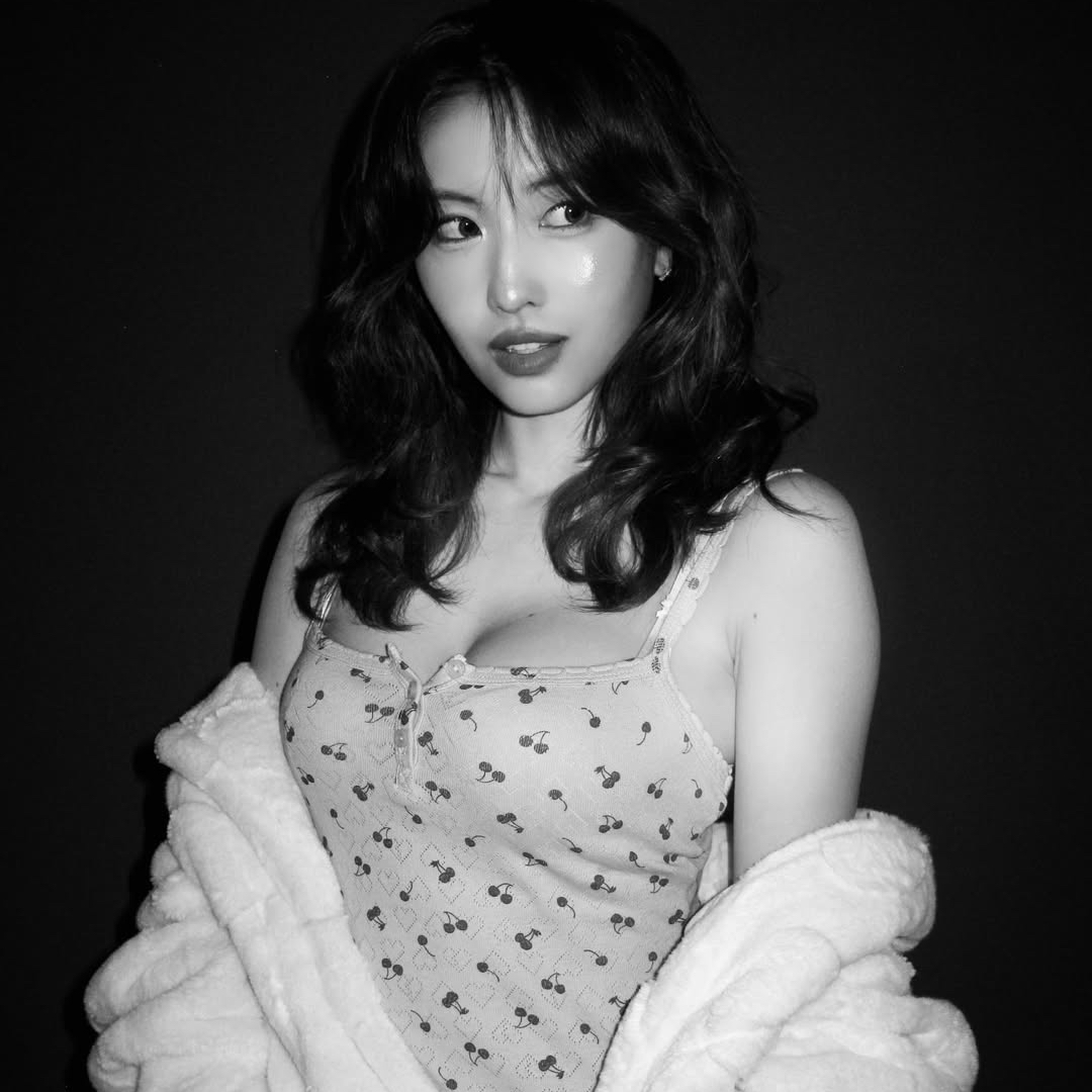 モモ (TWICE)の舞台裏ショット