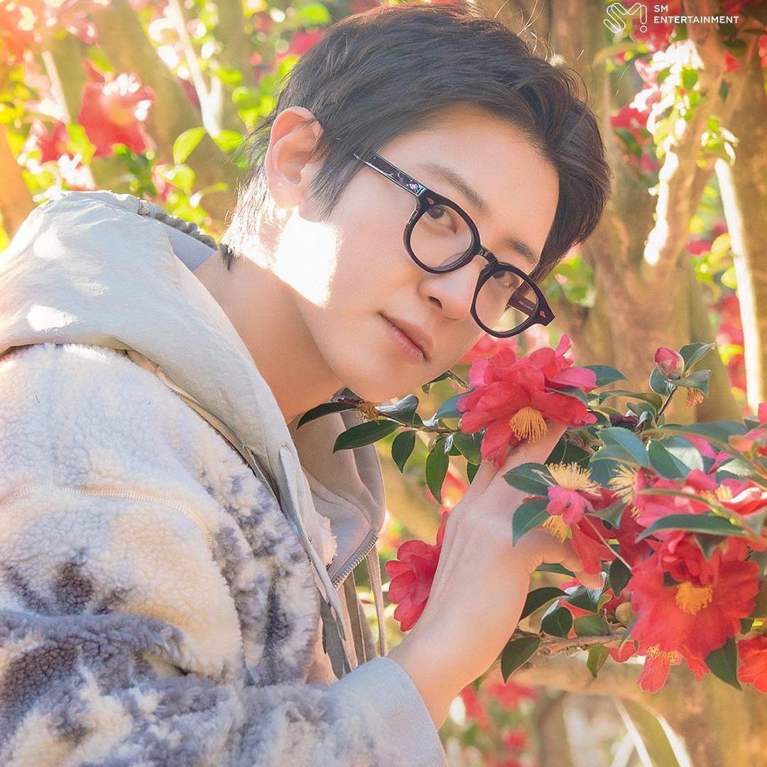 Foto aktivitas terbaru Chanyeol (EXO)