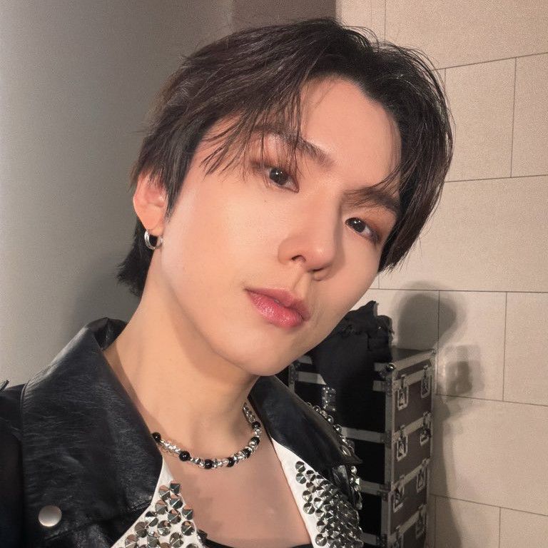 Behind-the-scenes cut of Kihyun (MONSTA X)