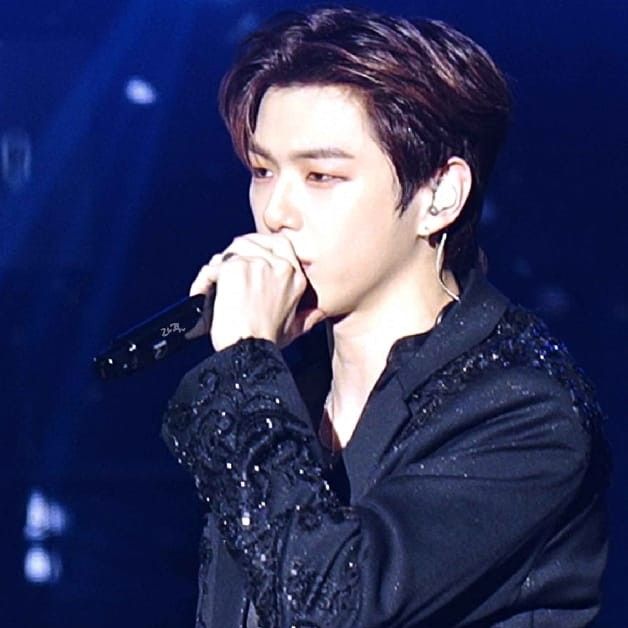 カン・ダニエルの最近の活動写真