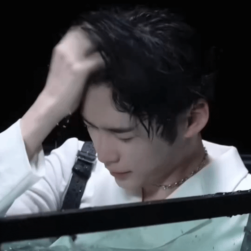 成韓彬 (ZEROBASEONE)的幕後花絮