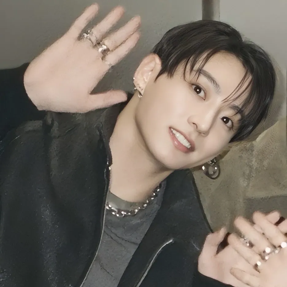 Momen yang diabadikan oleh penggemar Jungkook (BTS)