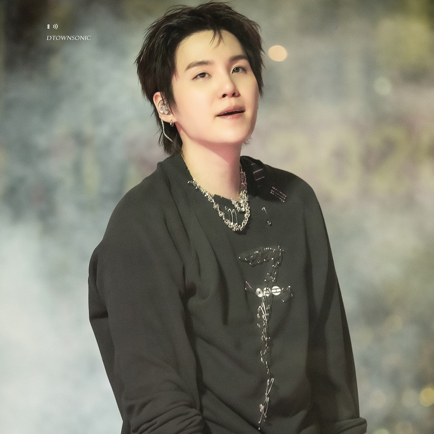 Foto terbaru SUGA (BTS)