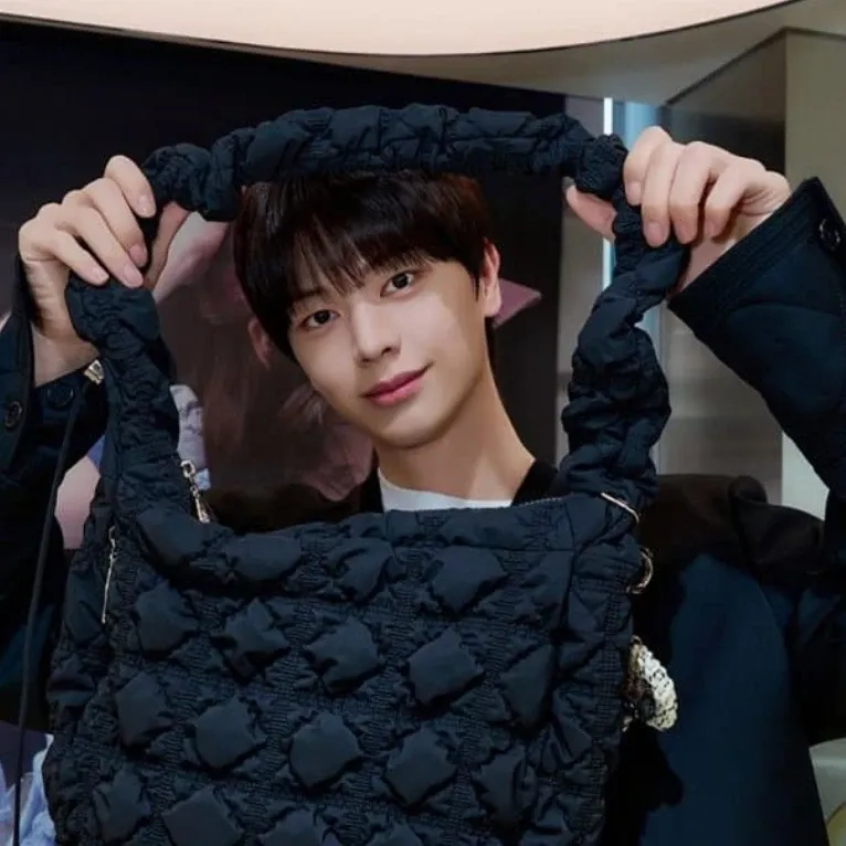 A moment captured by Yook Sungjae (BTOB)'s fan
