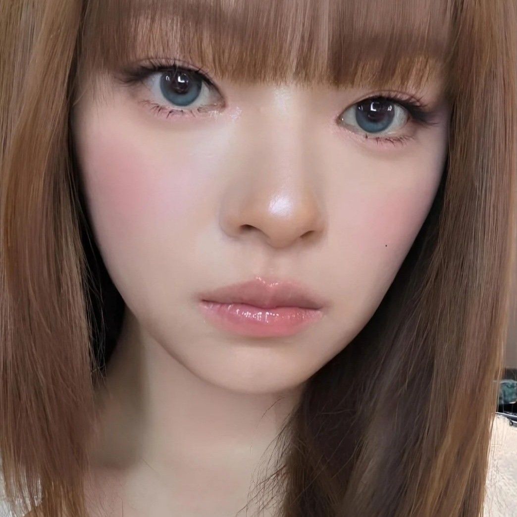 Latest photo of Jeongyeon (TWICE)