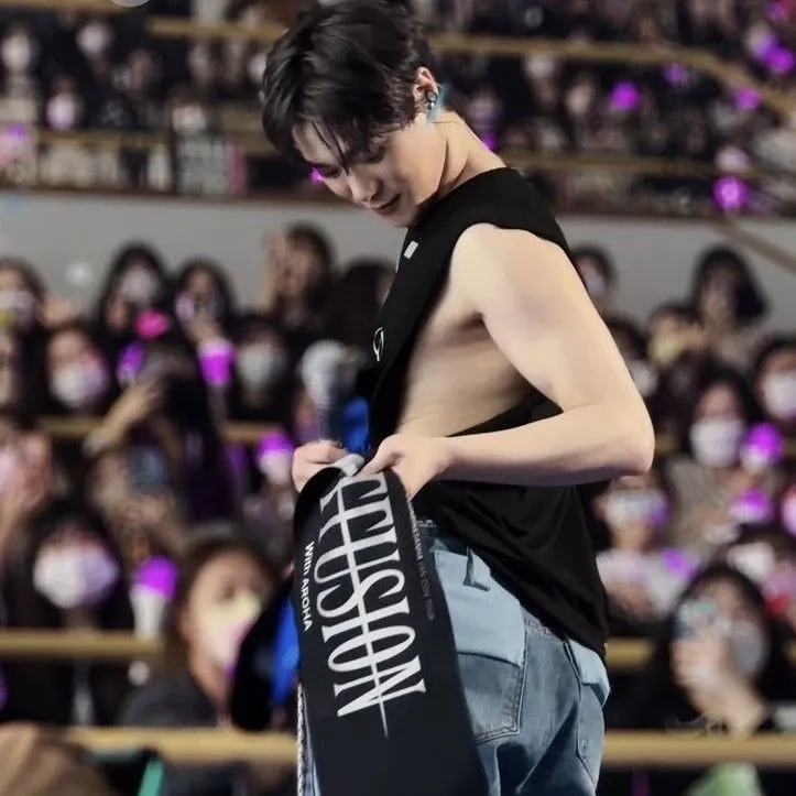 Behind-the-scenes cut of Moonbin (ASTRO)
