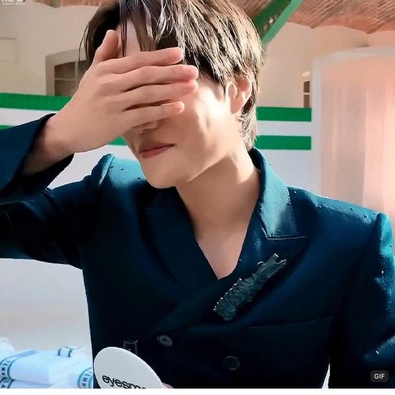 Momen yang diabadikan oleh penggemar Kai (EXO)