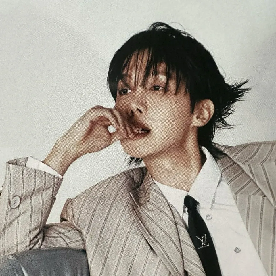 Foto aktivitas terbaru BTS