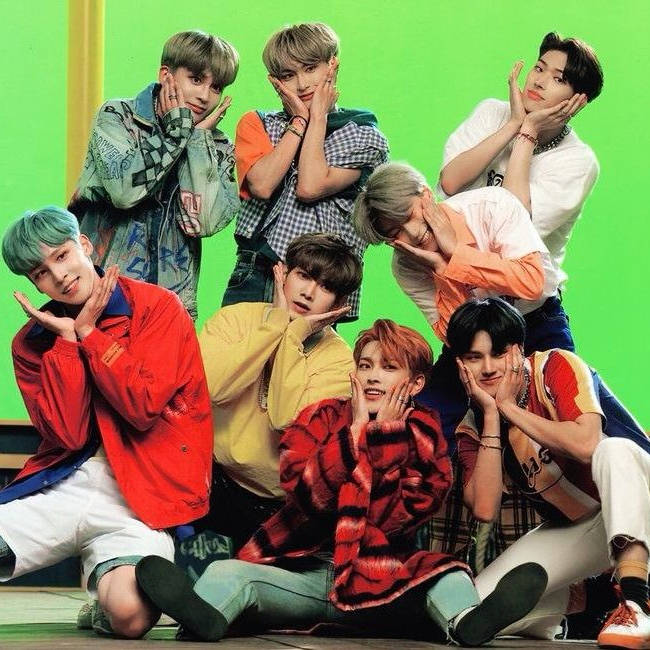 ATEEZの舞台裏ショット