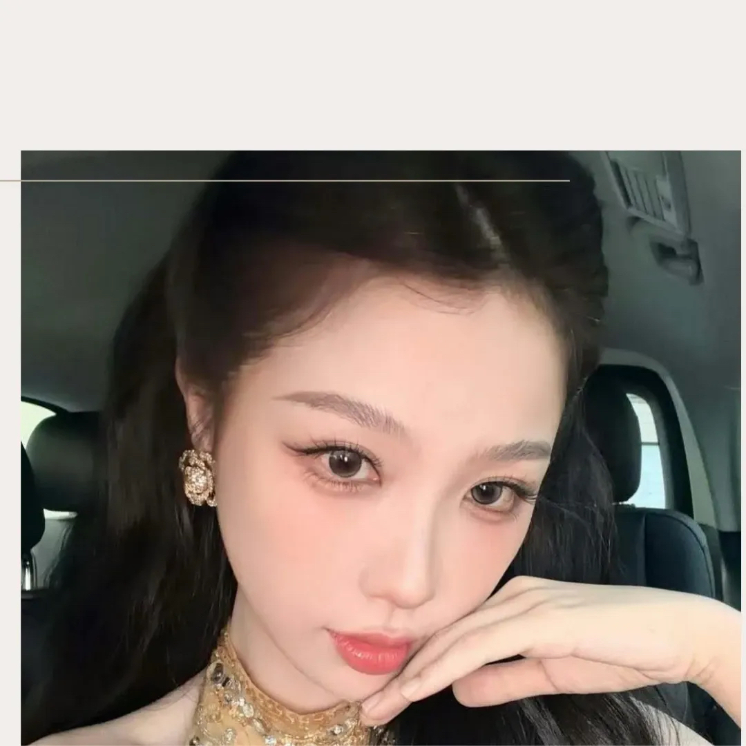 Latest photo of Esther Yu