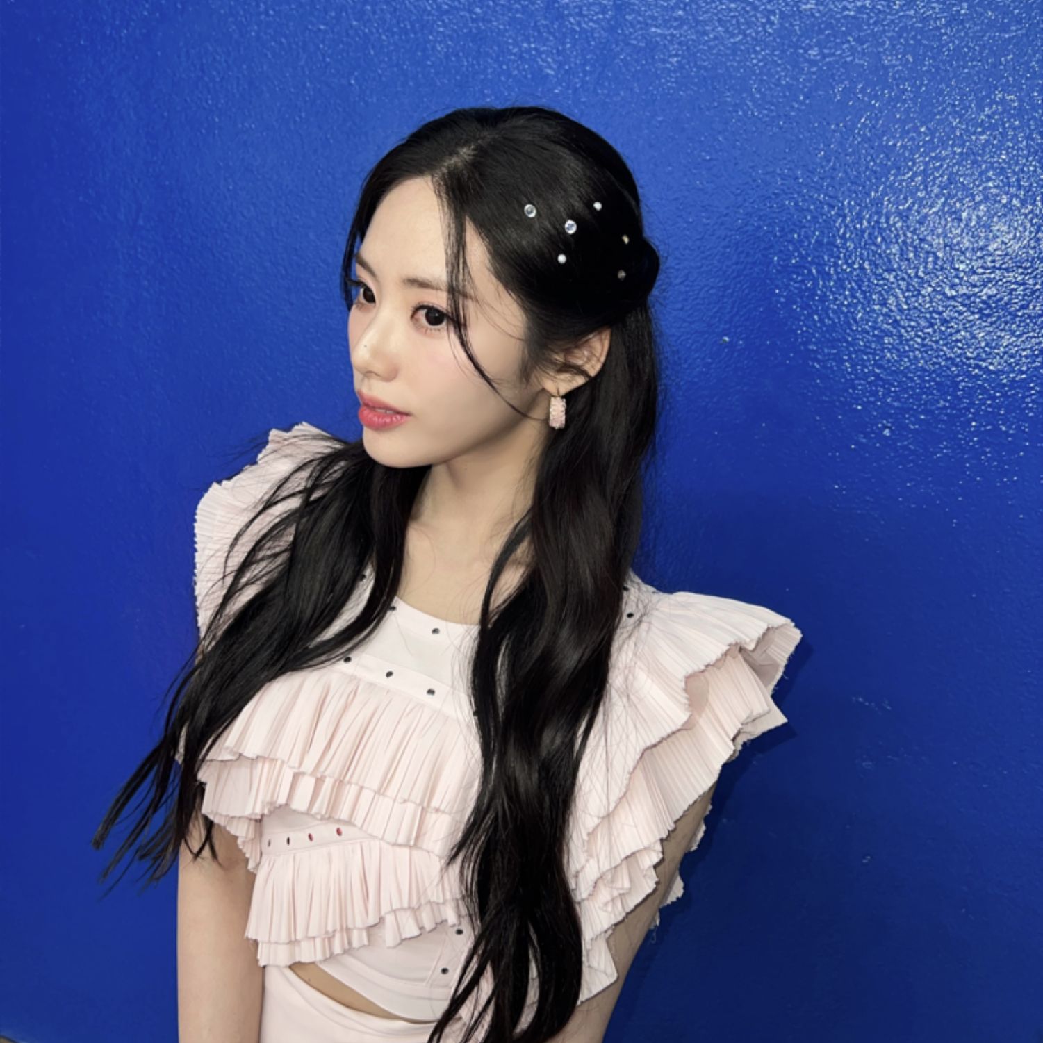 Potret di balik layar fromis (9)