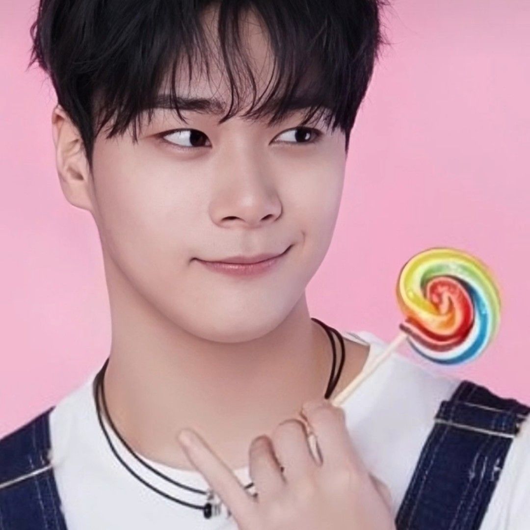Latest photo of Moonbin (ASTRO)