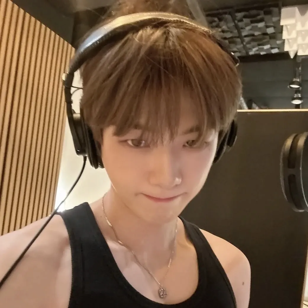 강다니엘 최근 활동샷
