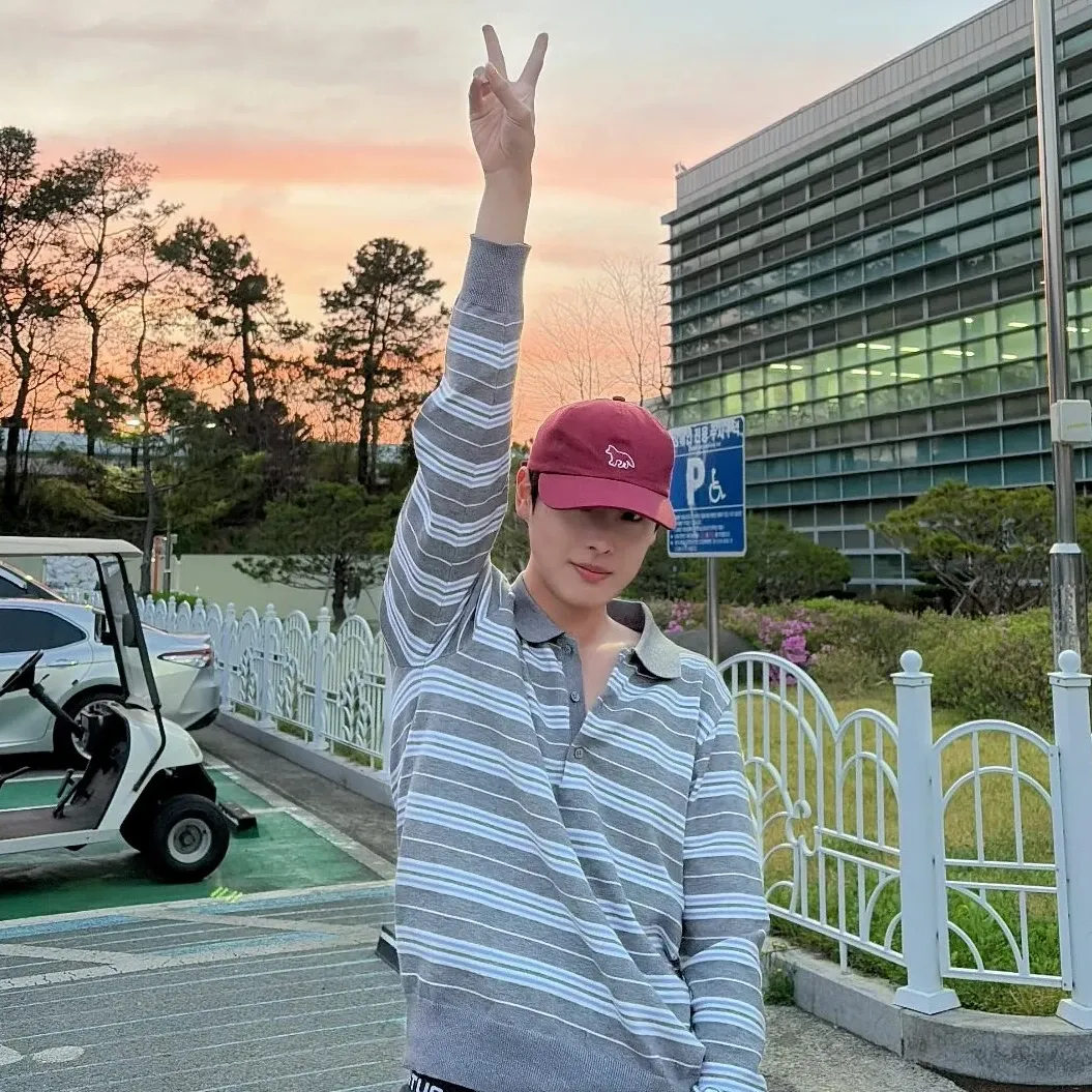 Behind-the-scenes cut of Choi Byungchan