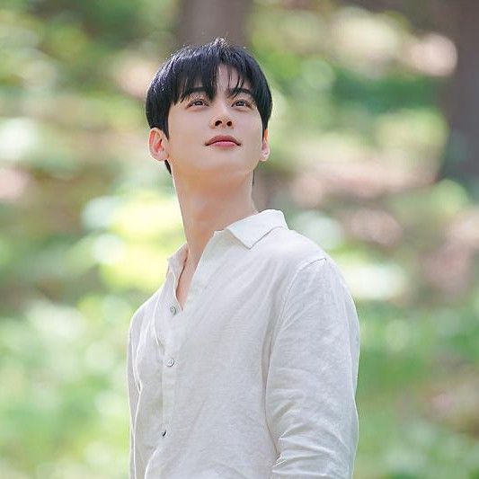 Recent activity shot of Eunwoo (ASTRO)