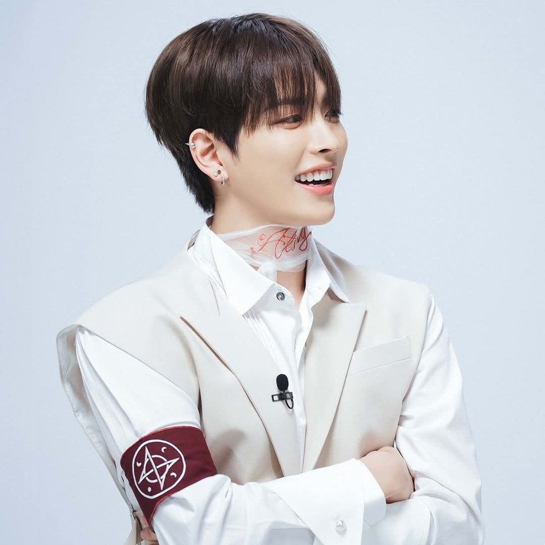 Recent activity shot of Hongjoong (ATEEZ)