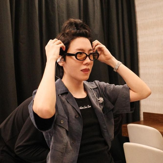 제이홉 (방탄소년단)의 최신 사진