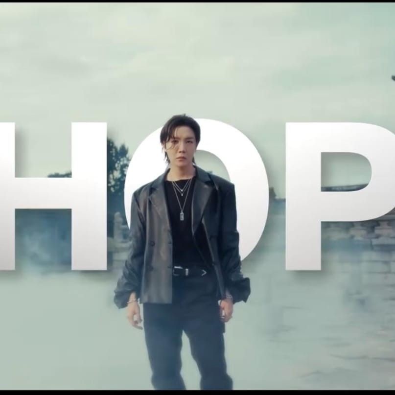 Momen yang diabadikan oleh penggemar j-hope (BTS)