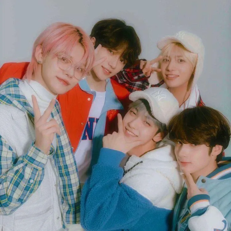 Foto terbaru TOMORROW X TOGETHER