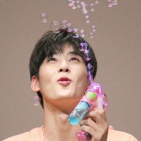 Behind-the-scenes cut of Eunwoo (ASTRO)