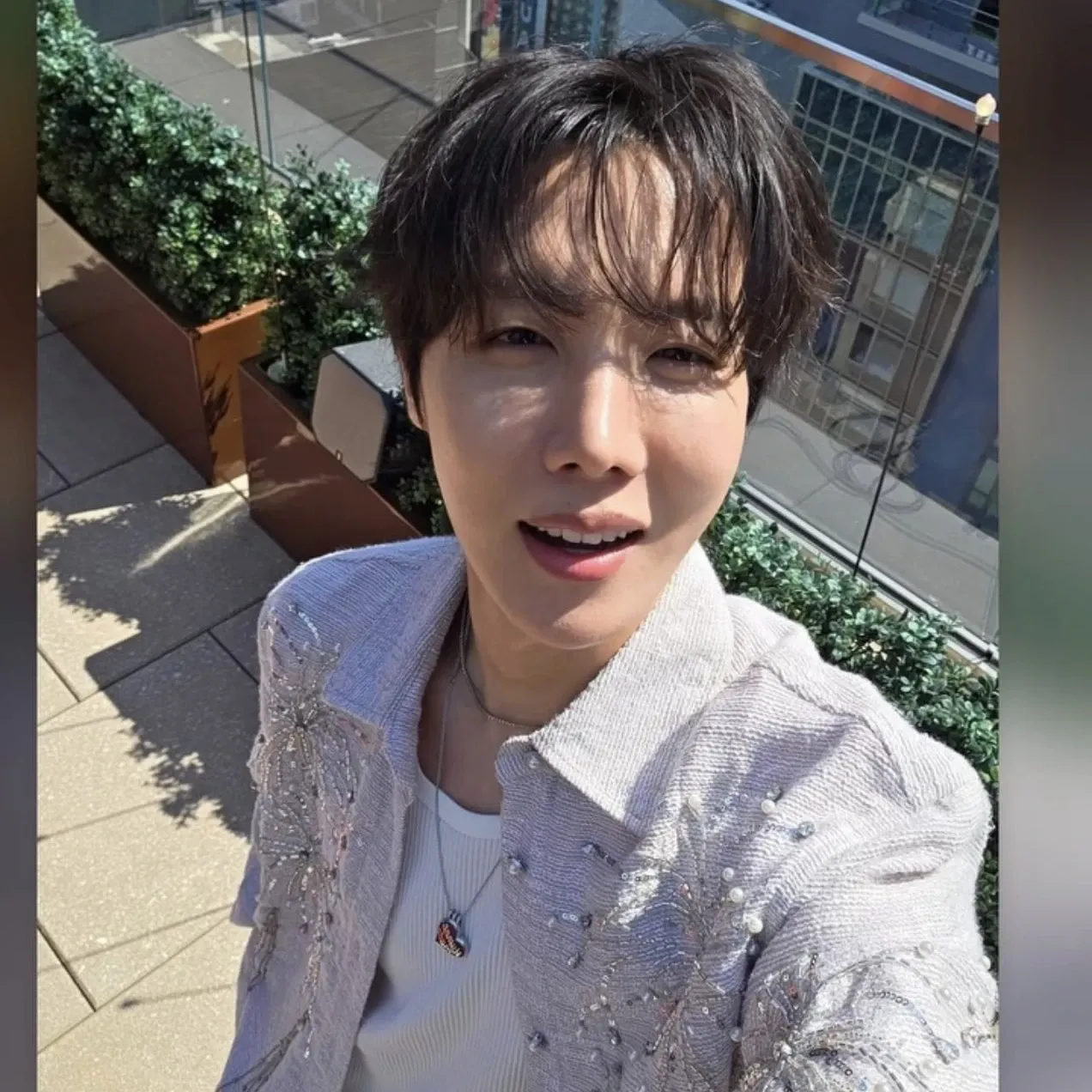 J-hope (防彈少年團)的幕後花絮