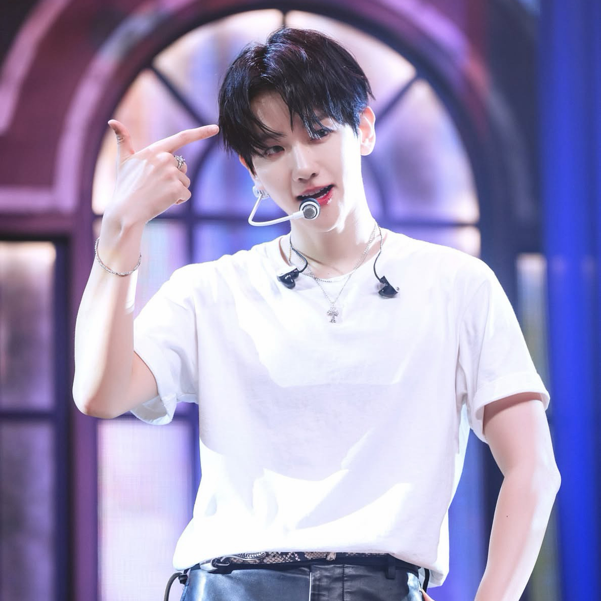 백현 (EXO)의 비하인드 컷