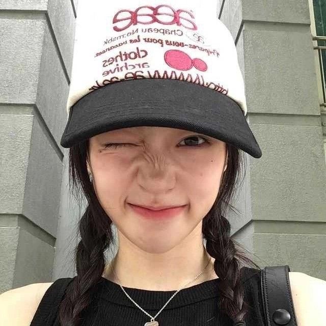 Behind-the-scenes cut of Felix (Stray Kids)