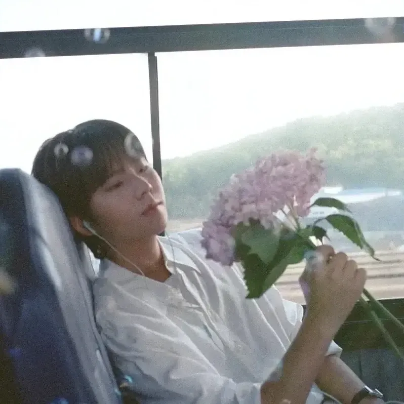 Recent activity shot of Jung Seunghwan