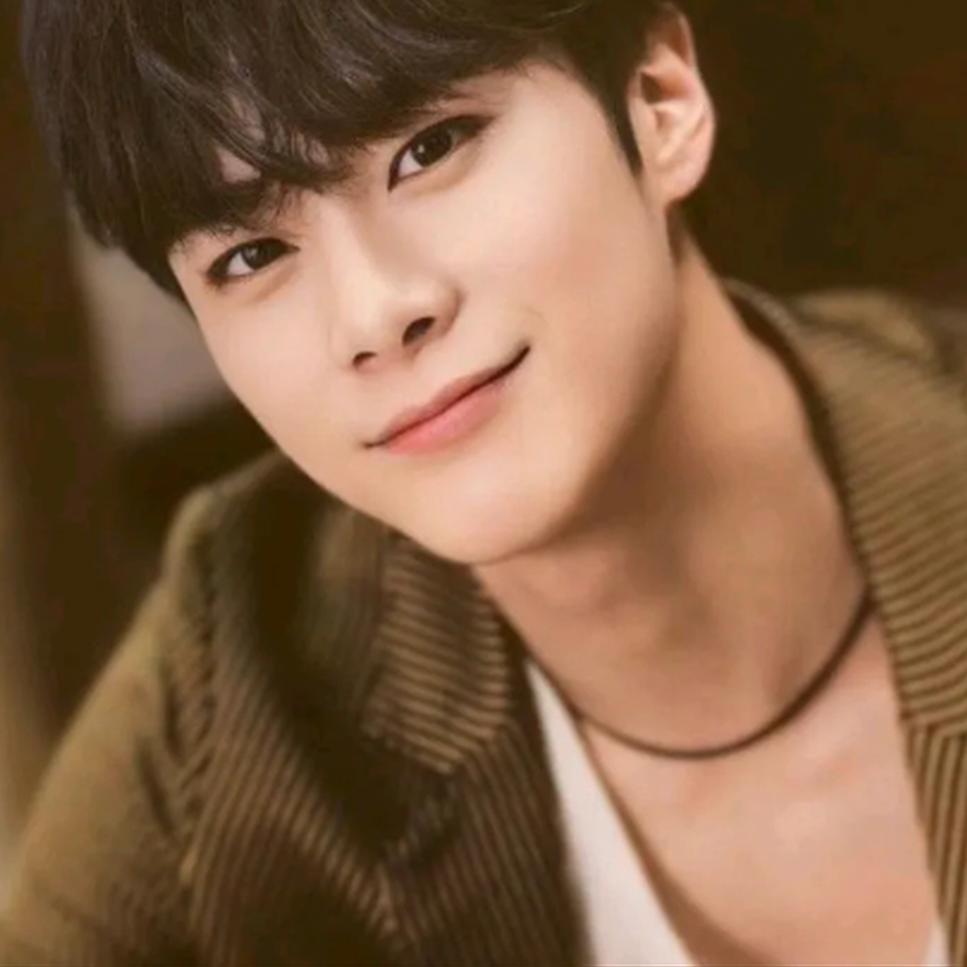 Latest photo of Moonbin (ASTRO)