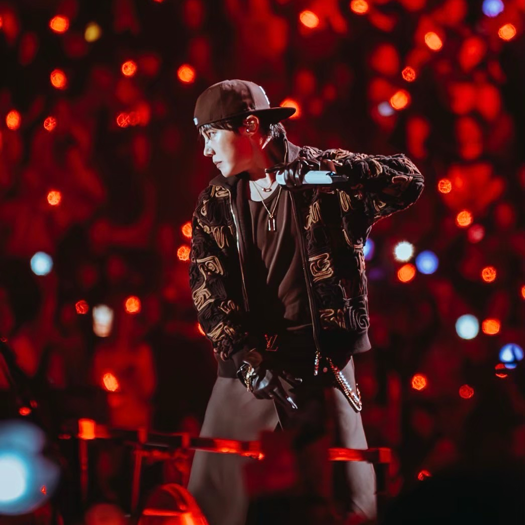 j-hope (BTS)の最新写真