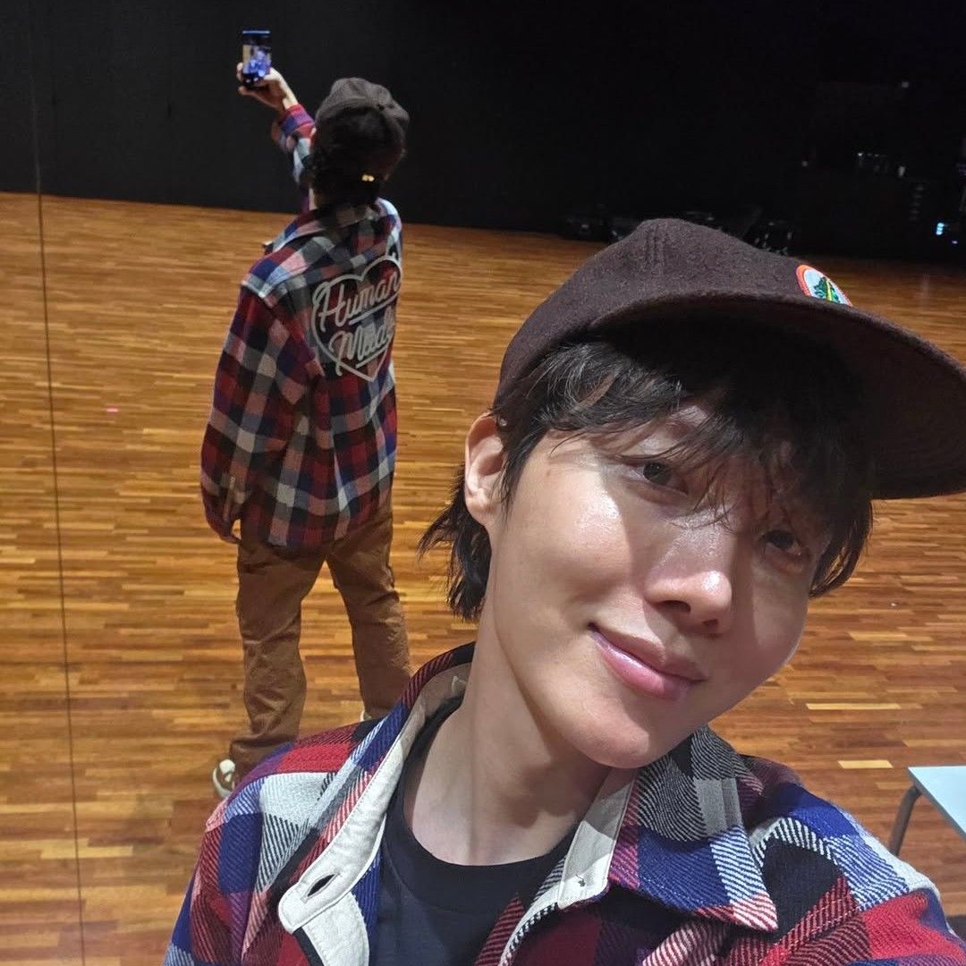 J-hope (防彈少年團)的最新活動照片