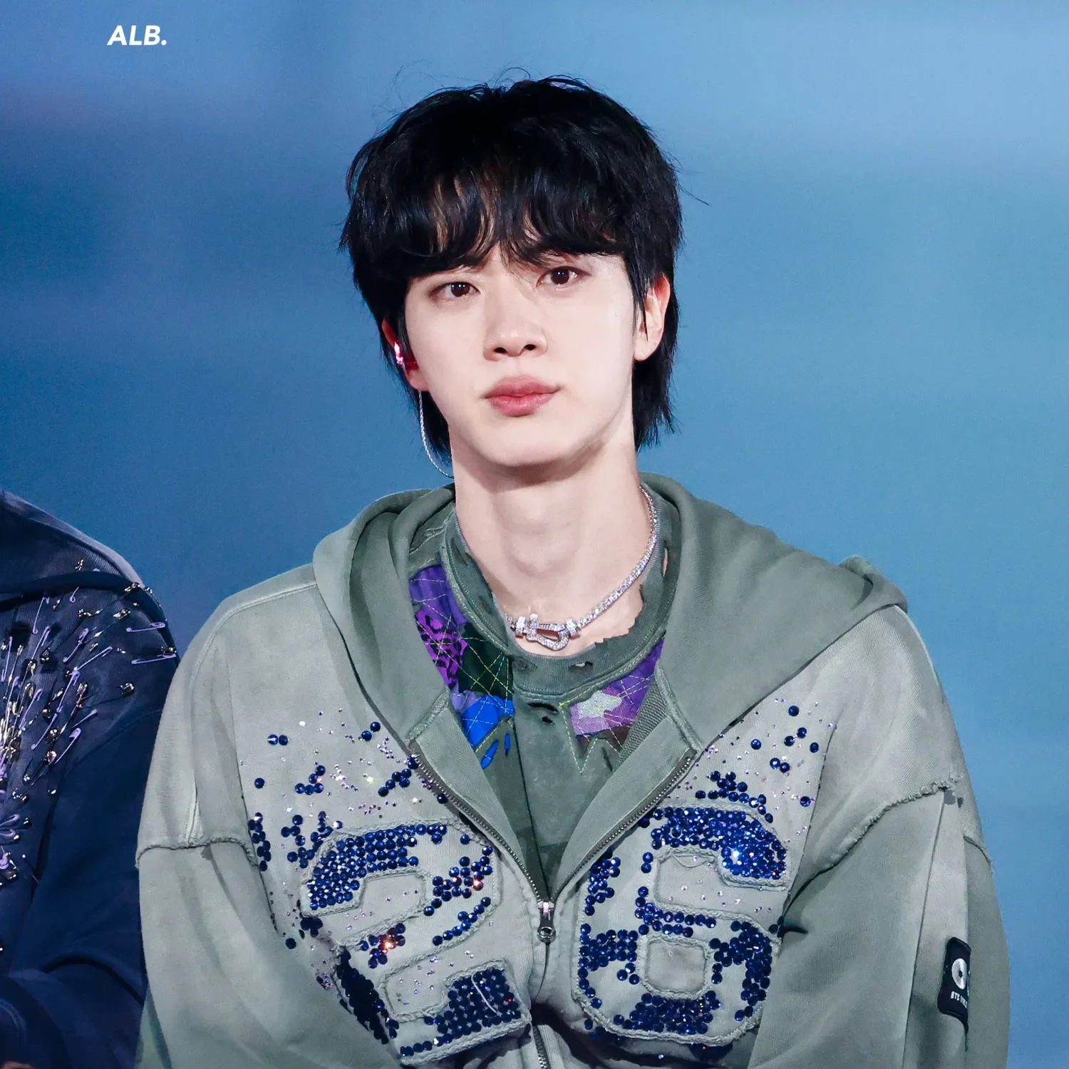 진 (방탄소년단)의 비하인드 컷