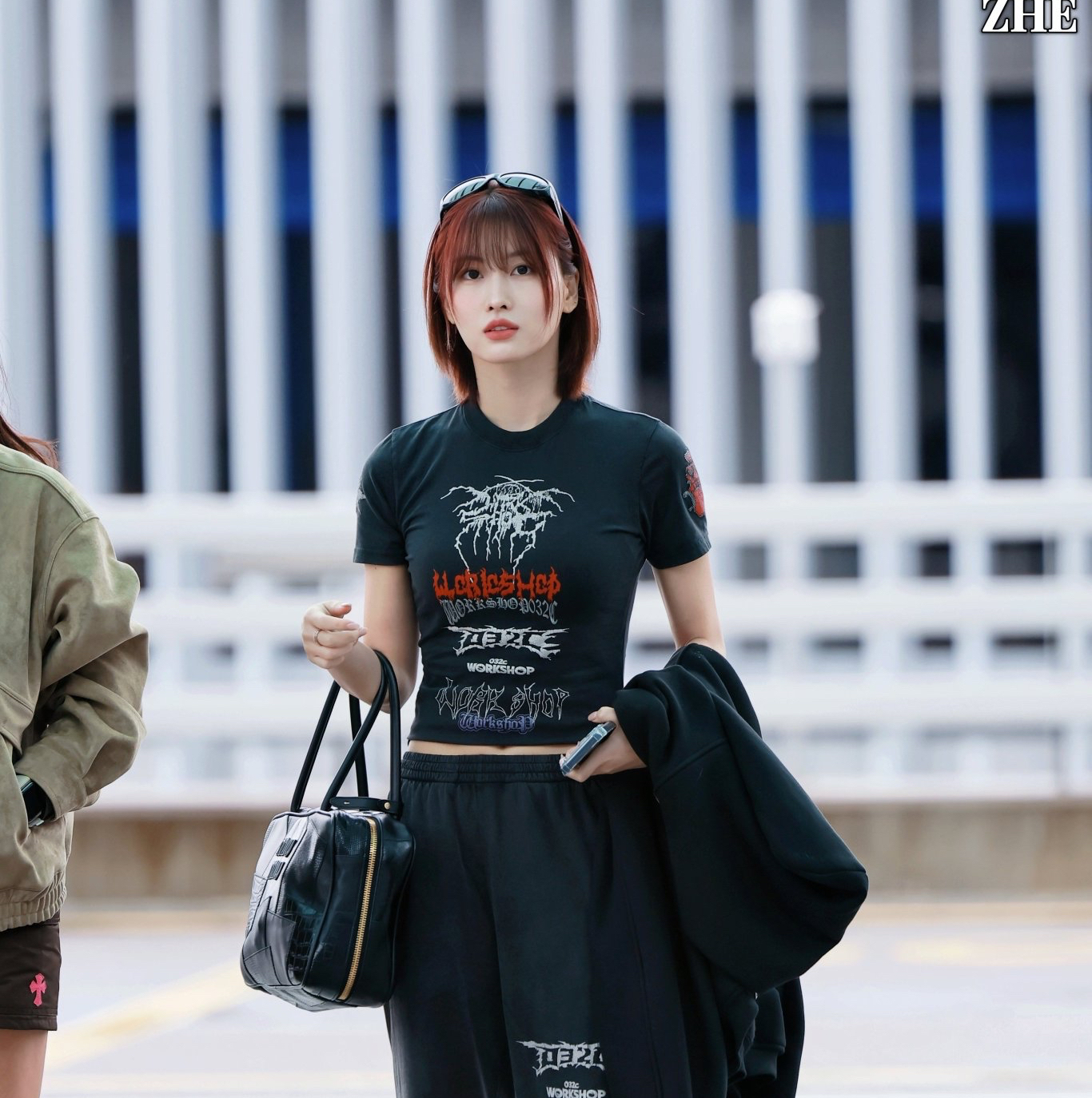 Foto aktivitas terbaru Momo (TWICE)