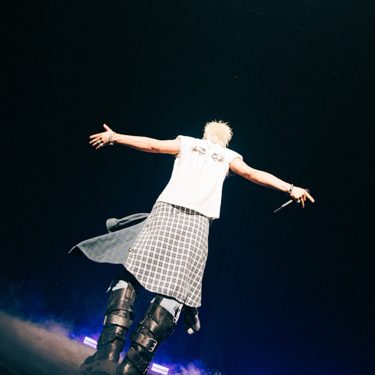 Recent activity shot of Taeyang (BIGBANG)