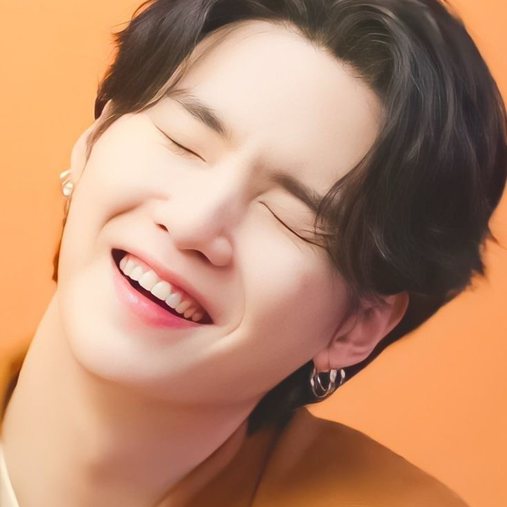 SUGA (BTS)の舞台裏ショット