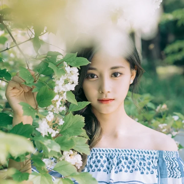 Shining profile picture of Tzuyu (TWICE) on today's Choeaedol