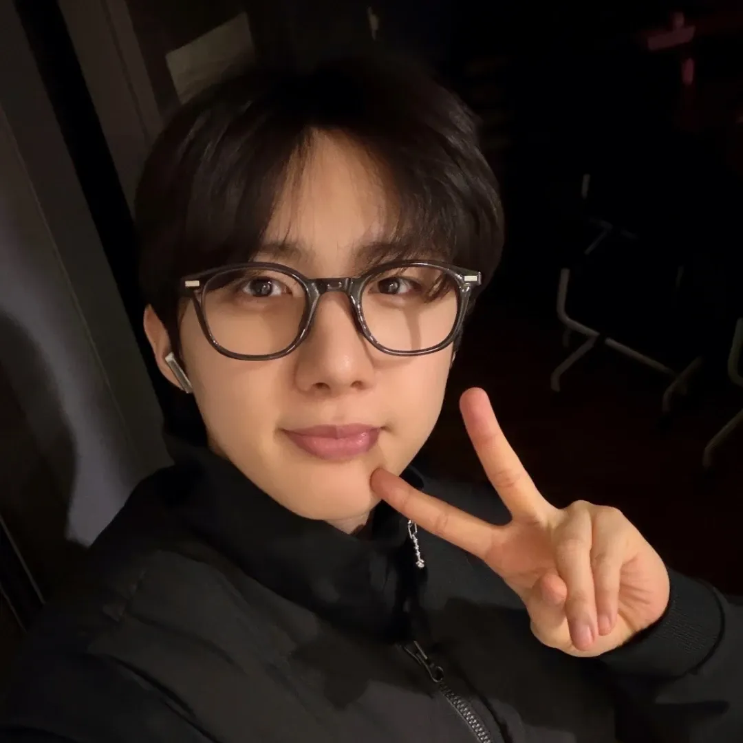 Behind-the-scenes cut of Hui (PENTAGON)