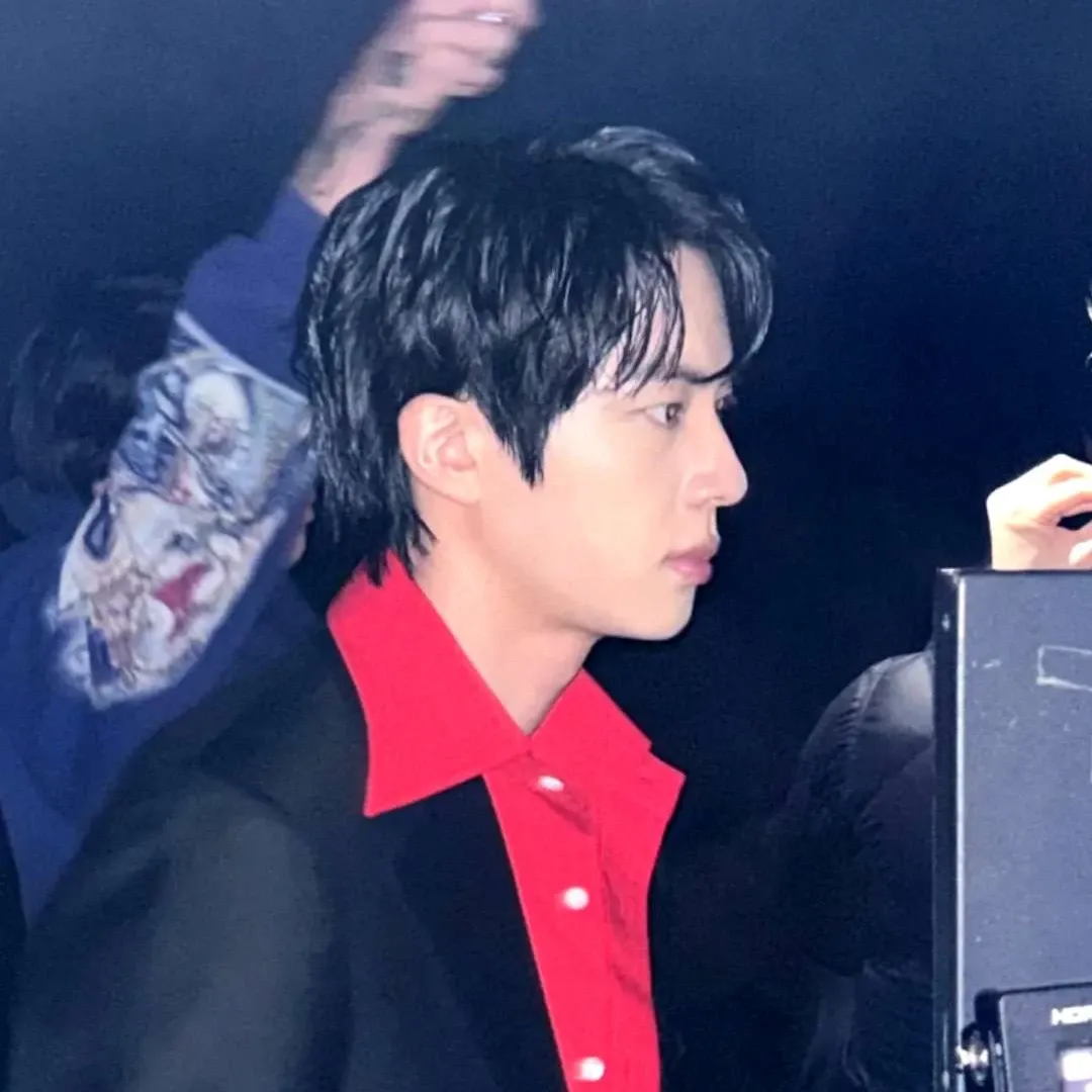 진 (방탄소년단)의 비하인드 컷
