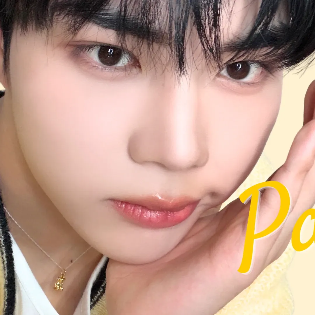 A moment captured by Park Gunwook (ZEROBASEONE)'s fan