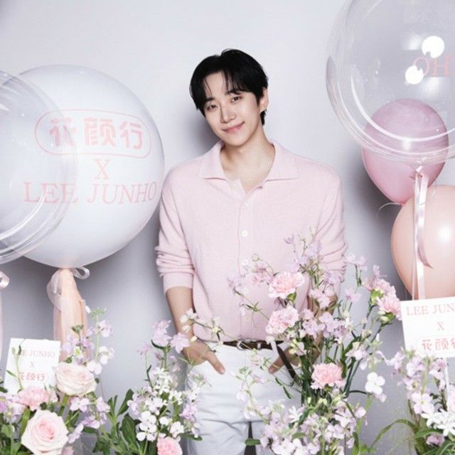 Behind-the-scenes cut of Junho (2PM)