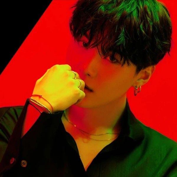 슈가 (방탄소년단) 최근 활동샷