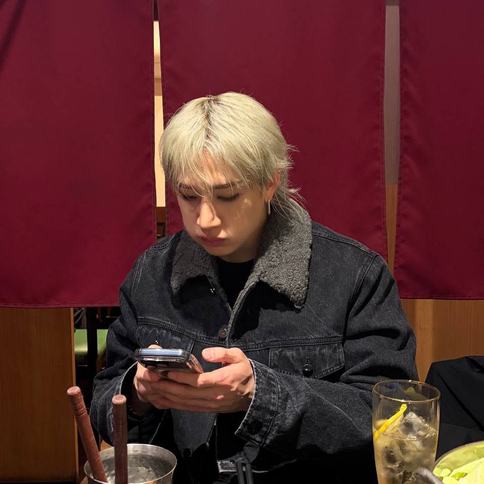 Behind-the-scenes cut of Stray Kids