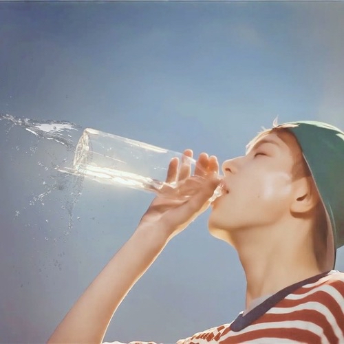 Behind-the-scenes cut of Yuki (NEXZ)