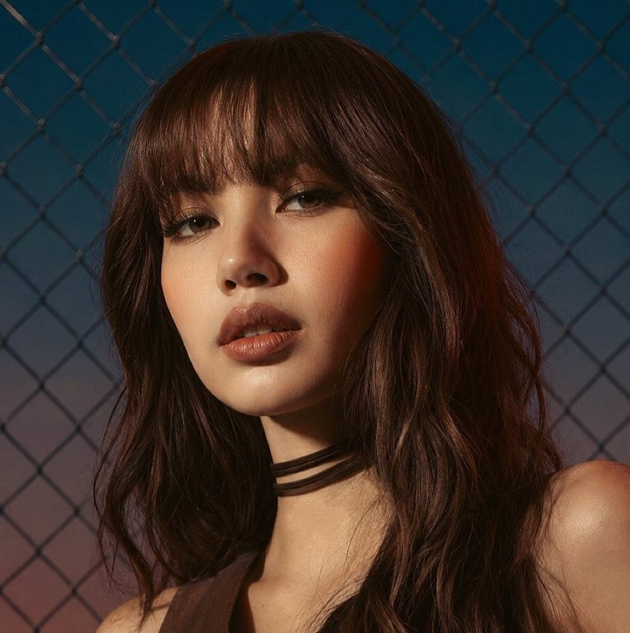 Foto terbaru Lisa (BLACKPINK)