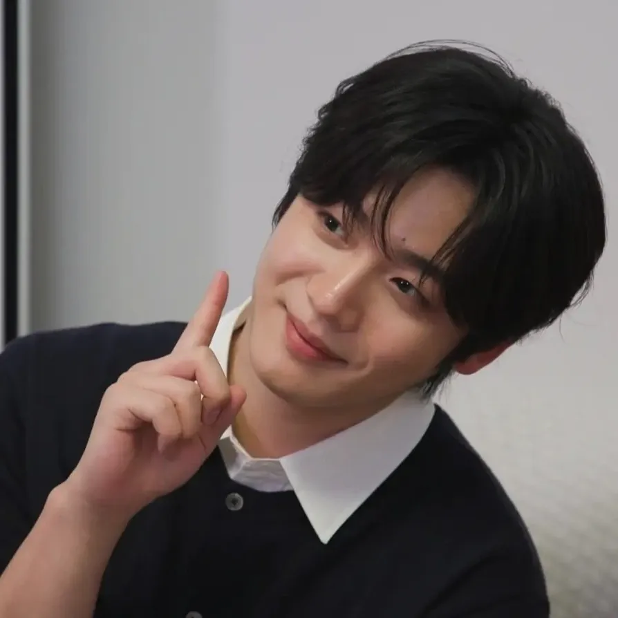 Latest photo of Kim Yohan (WEi)