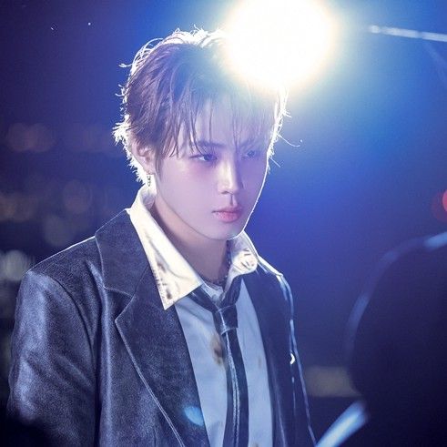 Recent activity shot of Ha Sungwoon