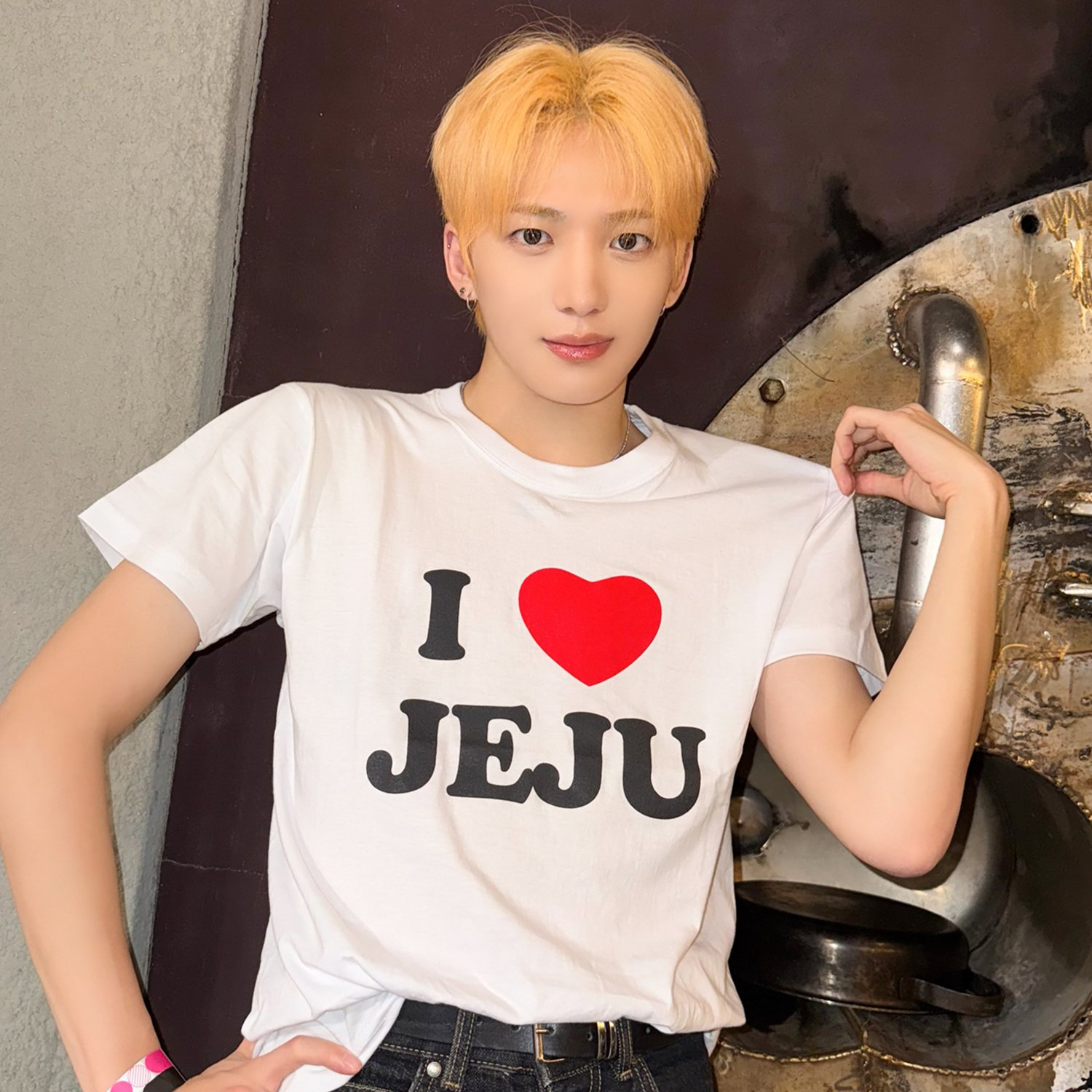 Potret di balik layar Minjae (Xikers)