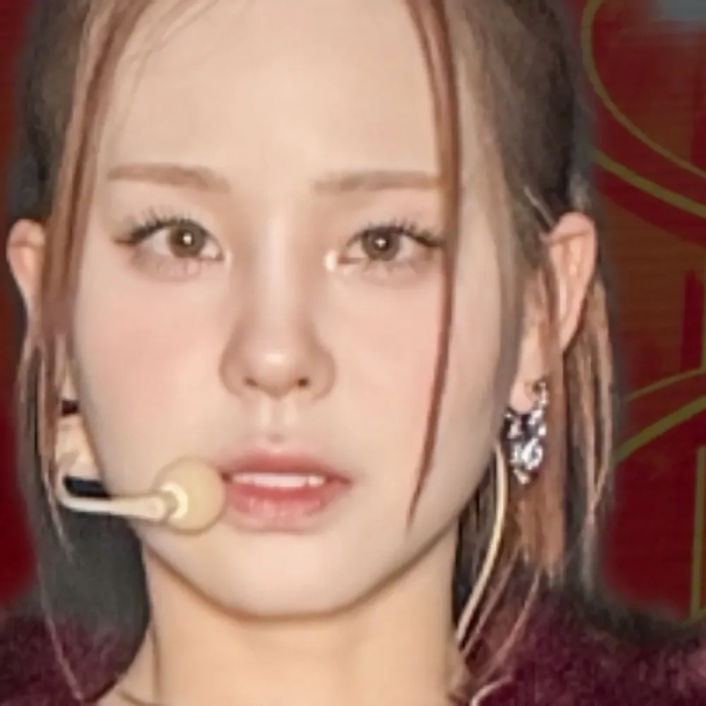 Recent activity shot of Mako (NiziU)