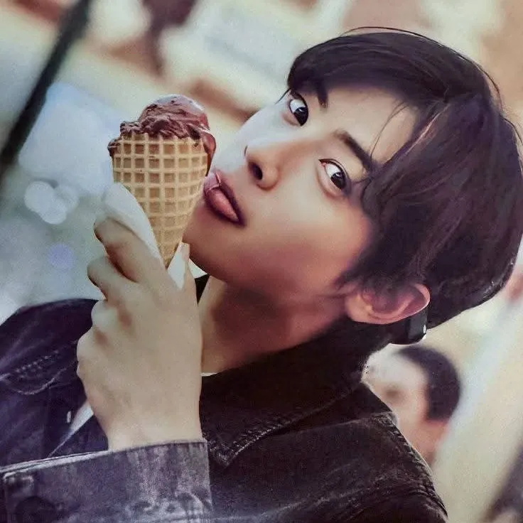Behind-the-scenes cut of Eunwoo (ASTRO)